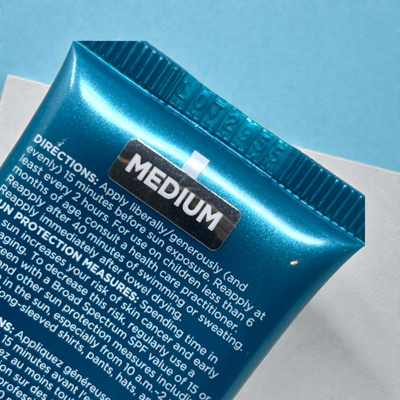 Colorescience Tint du Soleil SPF 30 UV Protective Foundation Medium 1 oz 10/28 - Picture 2 of 6